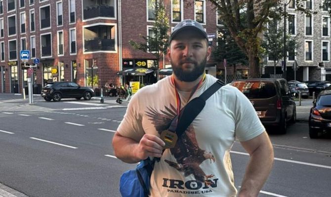 Туляк завоевал золото на международном турнире по греко-римской борьбе  