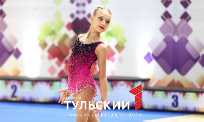 Юные гимнастки рассказали, зачем выходят на старт с игрушками 