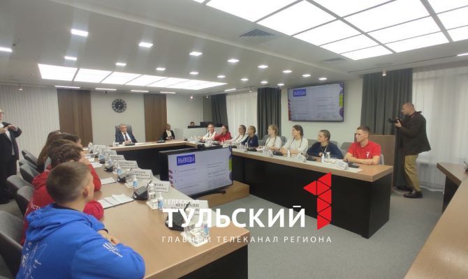 Детская пресс-служба рассказала Губернатору, как молодёжь видит Тульскую область