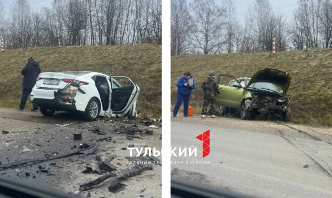 Две иномарки столкнулись лоб в лоб на трассе М-2 "Крым" под Тулой