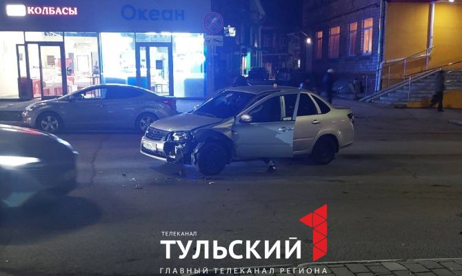 В Туле на улице 9 мая сбили курьера