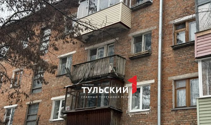Коммунальщики начали опечатывать балконы тулякам