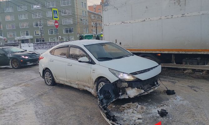На проспекте Ленина в Туле произошло ДТП с автобусом №38