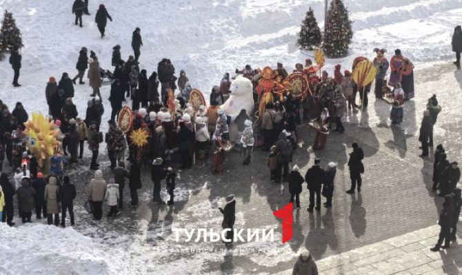 На площади Ленина в Туле стартовали праздничные мероприятия в рамках Масленицы