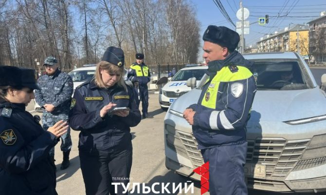 Туляка поймали с долгом в 3 млн рублей за автомобильные штрафы