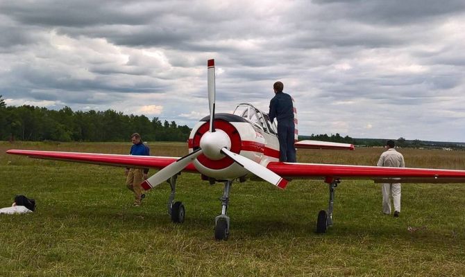 В Туле проходит Чемпионат мира по самолетному спорту на ЯК-52. ФОТО