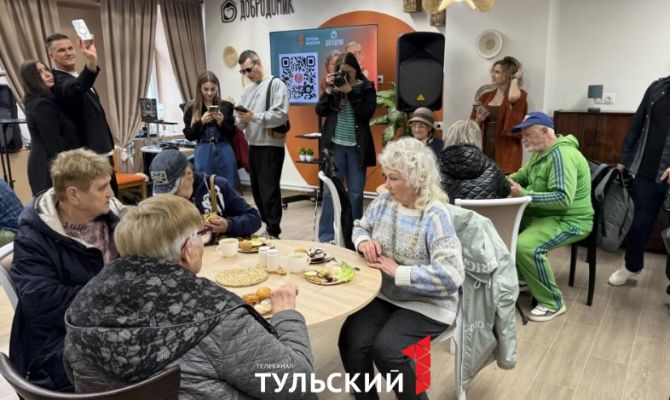 В Туле открыли бесплатное кафе для пенсионеров 