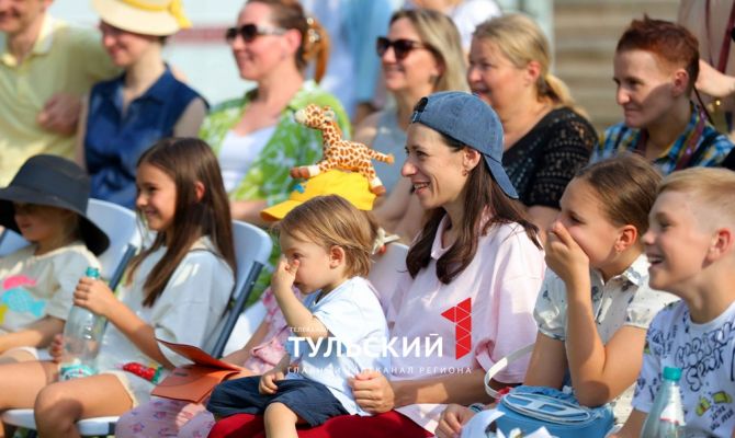 Больше 13 тысяч человек посетили фестиваль "Толстой" в Тульской области