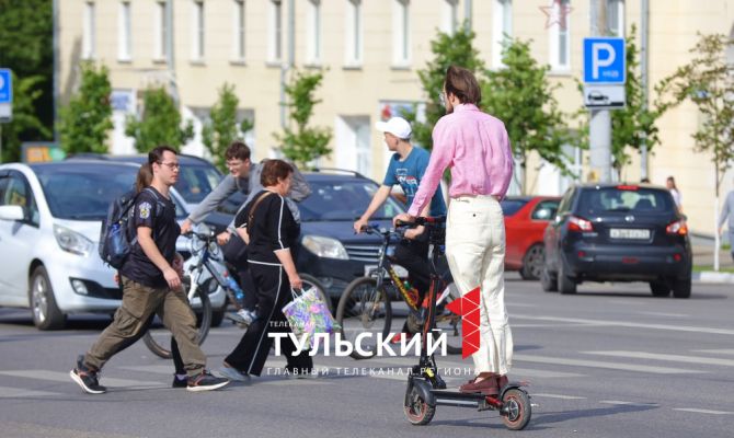 Самокатчики в Туле стали реже нарушать ПДД