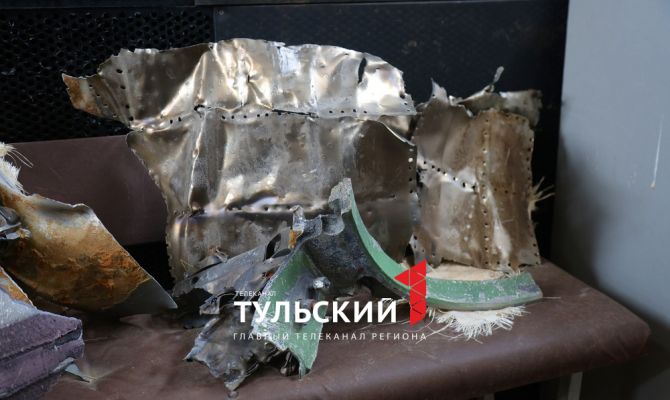 Тулякам показали обломки сбитой на подлете к городу ракеты С-200