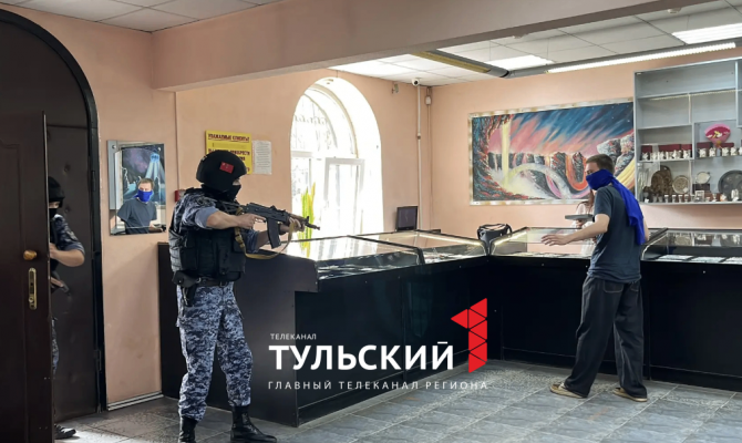 На тревожные кнопки в Туле нажимают свыше 200 раз в неделю