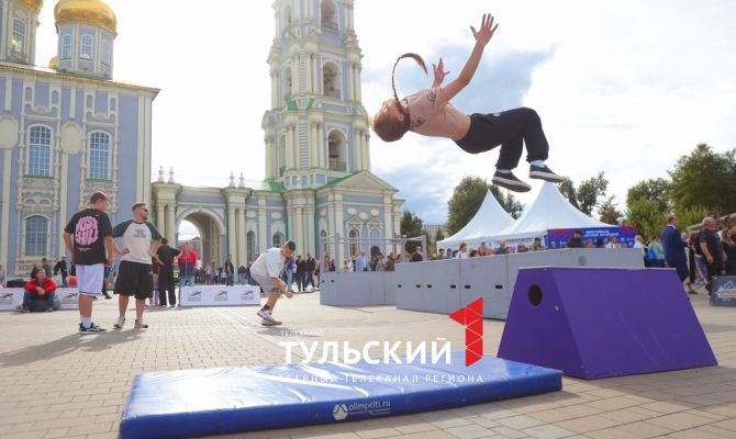Богатыри и рекордсмены: как Кремль на один день стал главной спортплощадкой