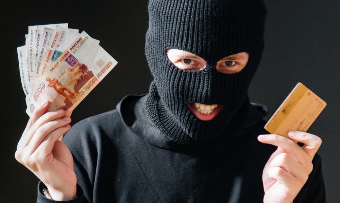 60-летний туляк перевел на «безопасный» счет мошенников более 1,5 млн рублей