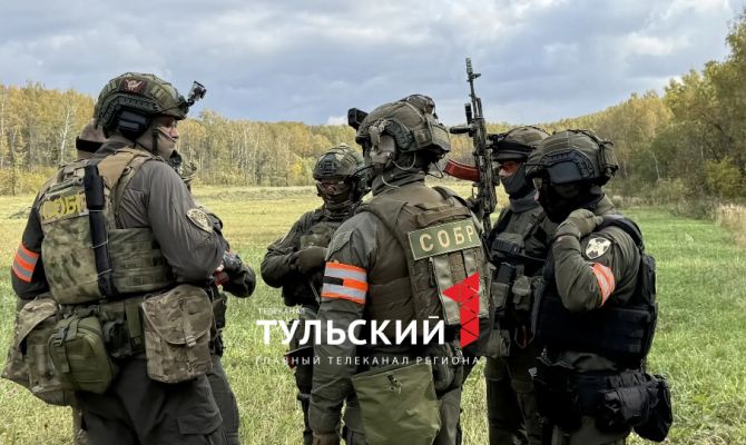 "БПЛА атаковал сотрудников СОБРа": Росгвардия в Туле провела боевые учения