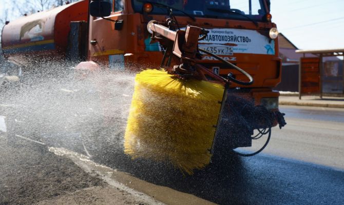 В Тульской области в рамках Месячника чистоты убрали более 1200 дворов