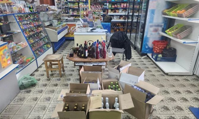 У тульского предпринимателя нашли контрафактный алкоголь и сигареты на 1,1 миллиона рублей