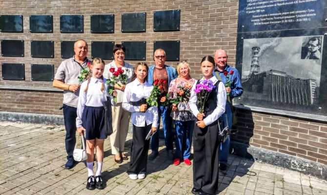 Выдающемуся туляку Валерию Легасову возложили цветы на Новодевичьем кладбище в Москве