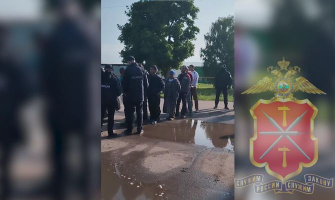 Cиловики провели рейд по нелегалам на ферме в Куркинском районе
