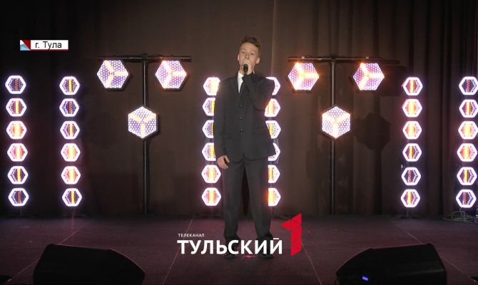 13-летний певец из Тулы покорил продюсеров шоу "Голос" и "Ну-ка, все вместе!"