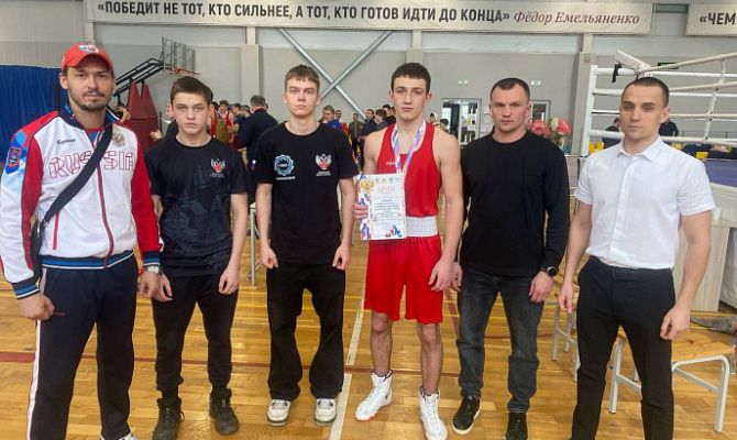 Юный боксер из Тулы завоевал серебряную медаль на первенстве Центральной России