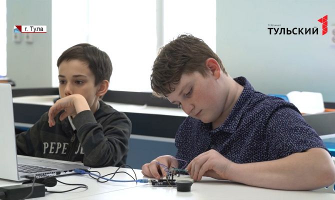 От симулятора вождения до умного дома: воспитанники тульского Кванториума подвели итоги года