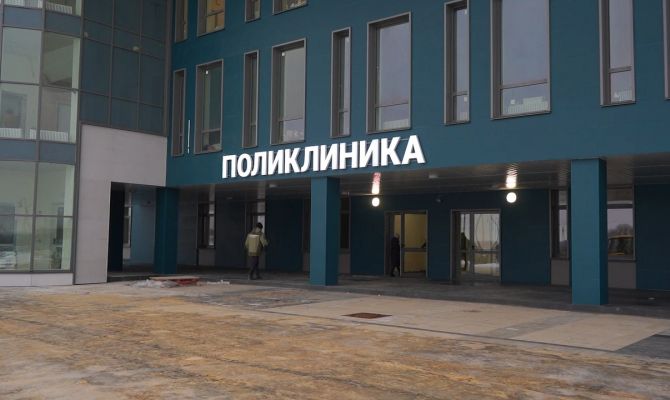 В строящемся онкоцентре в Туле установили новое оборудование