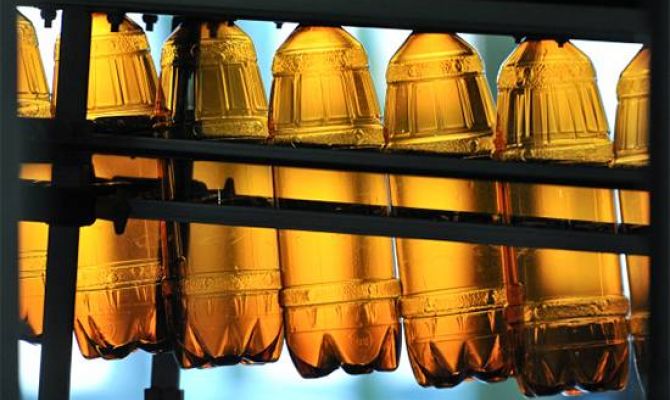 Минздрав России одобрил ограничение продажи алкоголя в пластиковой таре