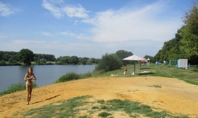 У Трестовского пруда в Узловой могут появиться раздевалки и душевые
