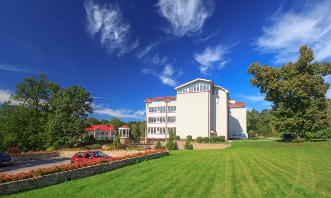 В России закрывают курорты, пансионаты, кафе и рестораны