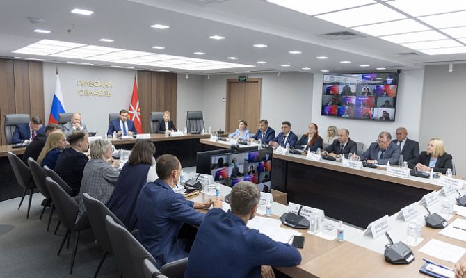Новые меры по борьбе с долгами по зарплате предложили в Тульской области 