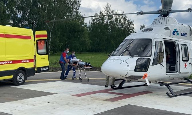 Больного из Ефремова в тяжелом состоянии в Новомосковск доставил вертолет санавиации