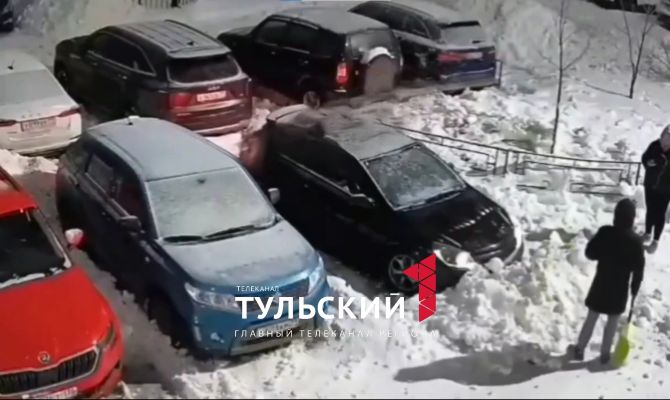 В Туле водители запустили порочный круг мести из-за парковочного места