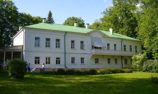 Сегодня музею-усадьбе Ясная Поляна исполняется 97 лет