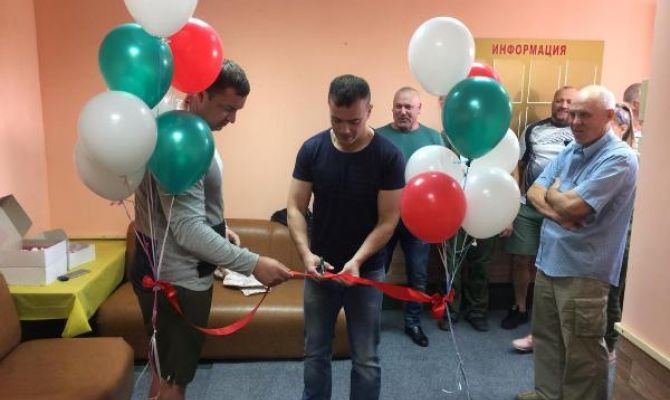 В Скуратово открыли отремонтированный тренажерный зал спортивной школы