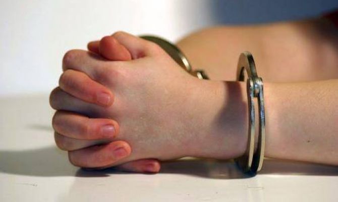 Беременная жительница Ясногорска палкой избила любовницу мужа