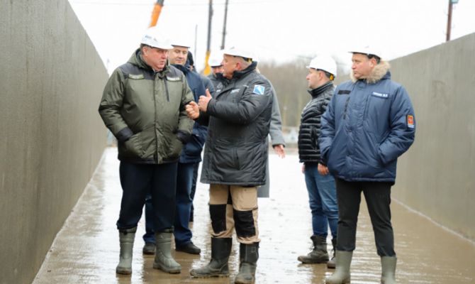 Илья Беспалов проинспектировал возведение нового цеха механического обезвоживания сточных масс