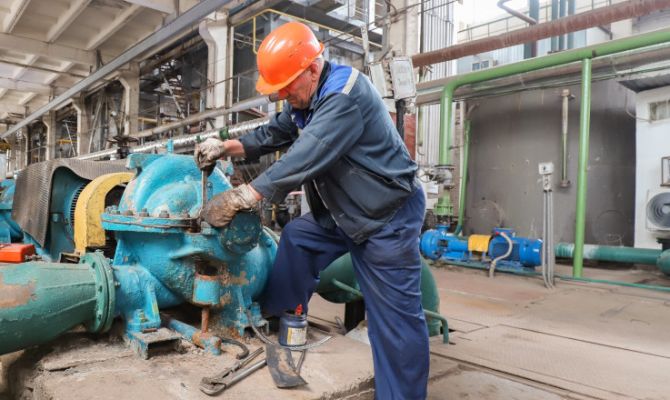 Тульских работников ЖКХ поздравили с профессиональным праздником