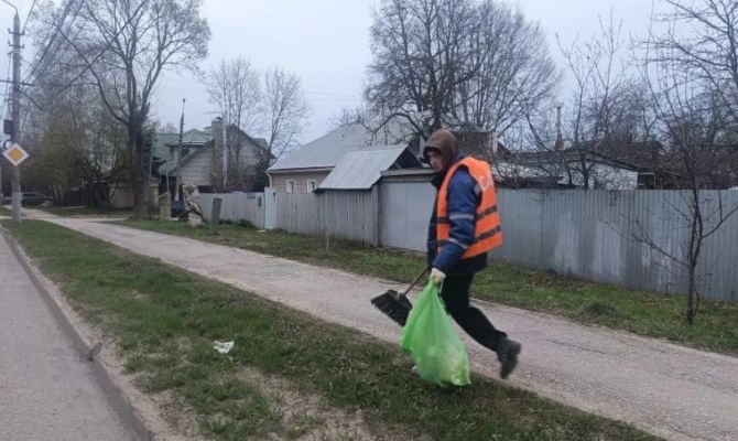 За сутки с улиц Тулы вывезли 120 кубометров смёта