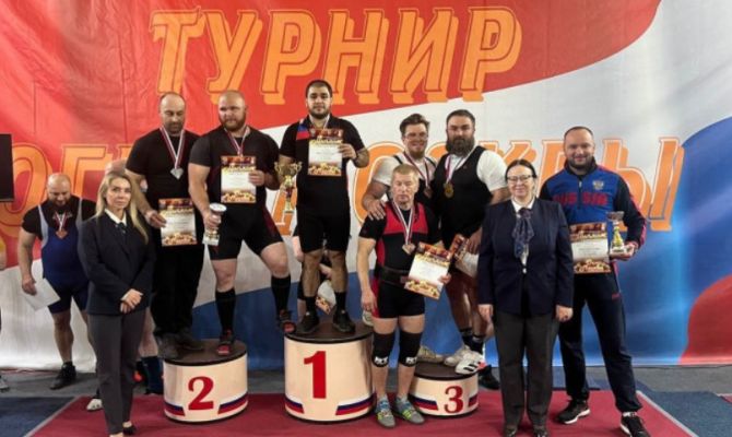 Тульские спортсмены заняли призовые места на Всероссийских соревнованиях по пауэрлифтингу