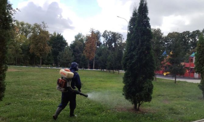 В Туле обработали от клещей более 160 гектаров скверов и парков 