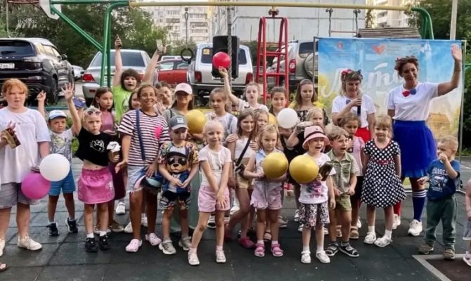 В Центральном округе Тулы прошел праздник двора «Время летних улыбок»