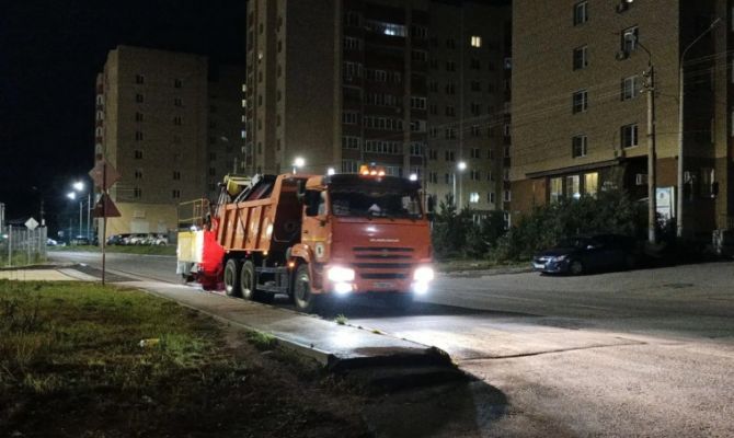 В Туле за выходные с улиц вывезли 35 кубометров смета