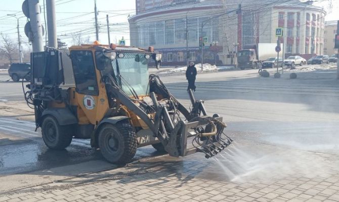 В Туле приступили к весенне-летней уборке города