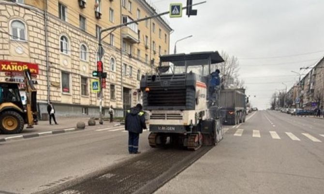По улице Октябрьской в Туле начали ремонтировать дорогу