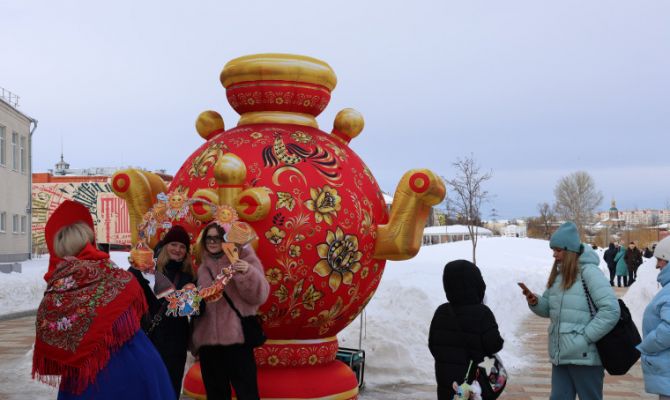 Как в Туле проходят народные гуляния на Масленицу