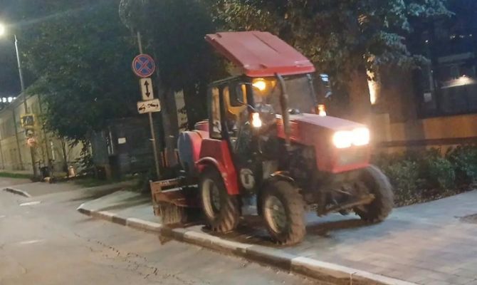 За сутки с улиц Тулы вывезли 67 кубометров смета