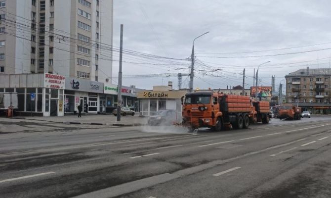 За сутки рабочие вывезли 329 кубометров смёта в Туле 