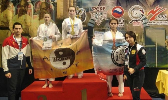 Юные тулячки встретились в финале Всероссийского турнира по всестилевому карате