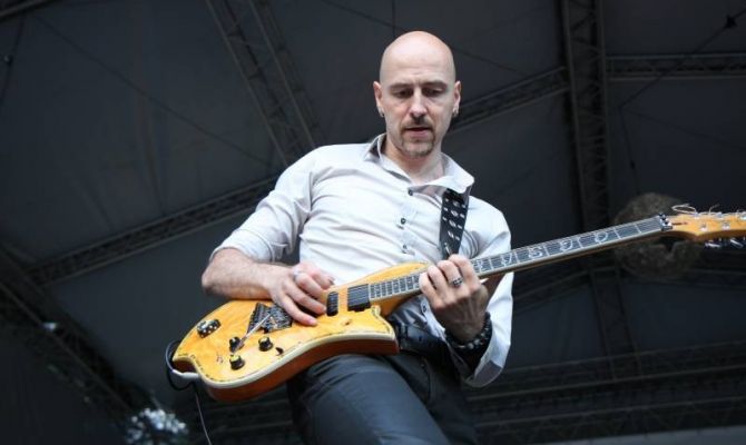 В Щекине в День России выступит болгарский гитарист-виртуоз