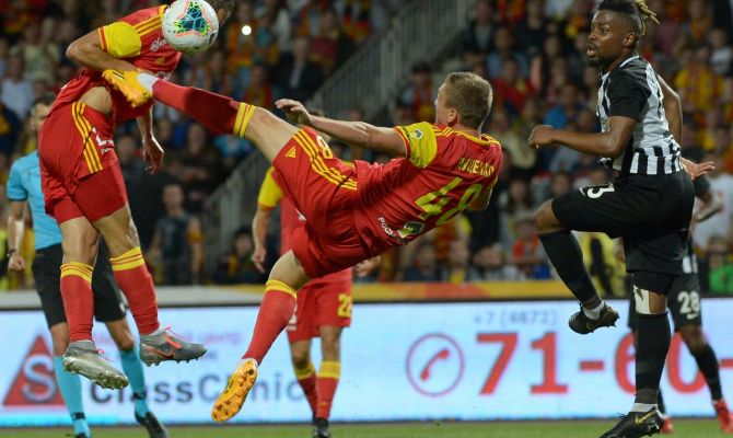 «Нефтчи» – «Арсеналу»: «Приезжайте в Баку и не забудьте про пряники»